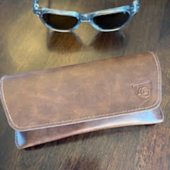 American Opital Sunglasses Grey Crystal - Worn once - Picture 4 of 4